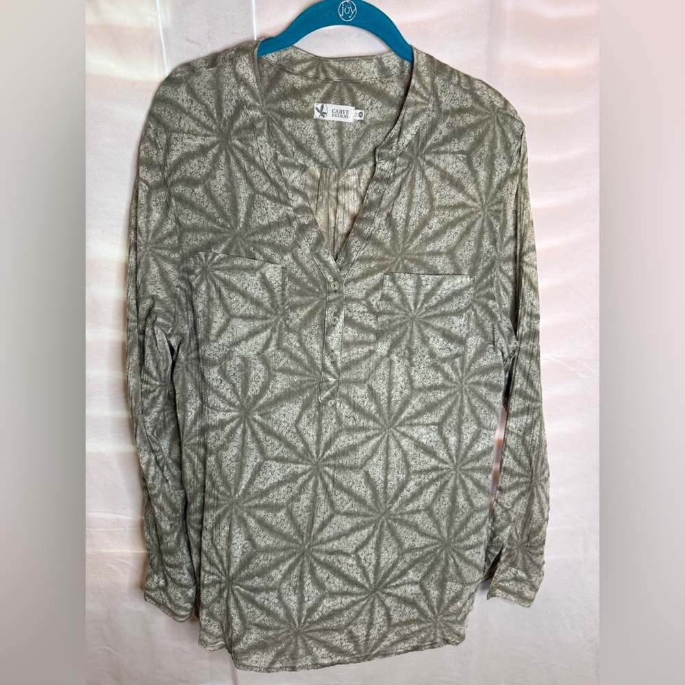 EUC Carve Designs Olive Green Patterned Blouse size M